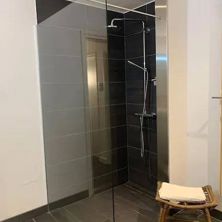 House With Swimming Pool Near Maastricht Bunde