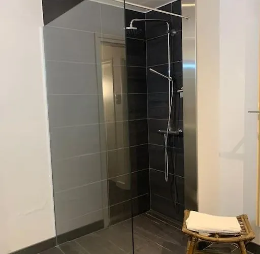 House With Swimming Pool Near Maastricht Bunde